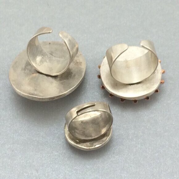 3 Adjustable Costume Rings Red Purple Silvertone Sparkly Ornate Boho Rhinestone - Picture 12 of 13